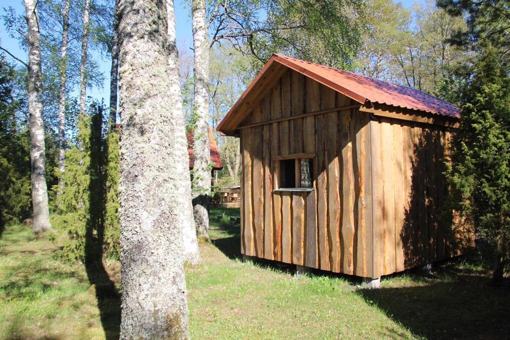 Ala-Laugu Holiday Home Leisi Luaran gambar